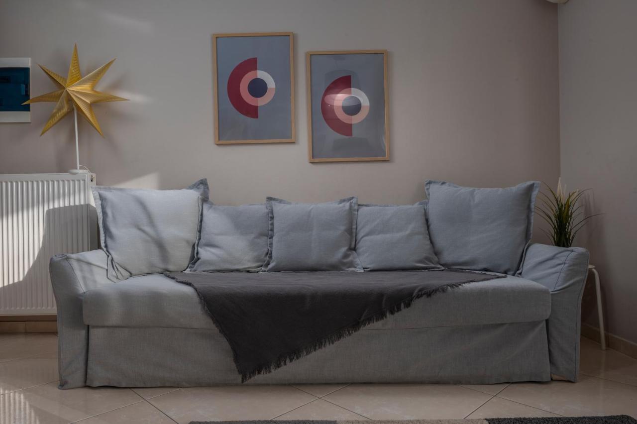 Apartment Antigonidon Square 4 *